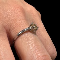 Fingerring med facet slebet citrin krystal