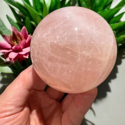 Rosenkvarts kugle 73mm