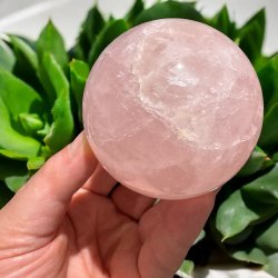 Rosenkvarts kugle 69mm