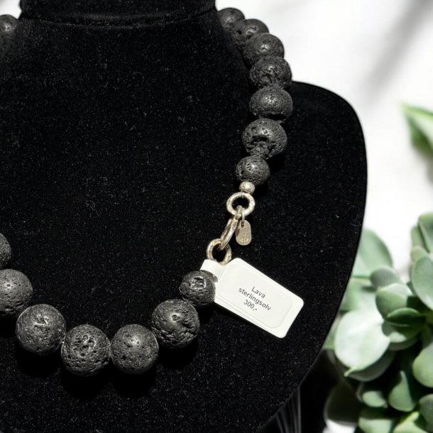 Lava halskde med med slvperle