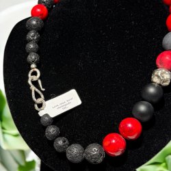 Lava halskde med koral og slvperler