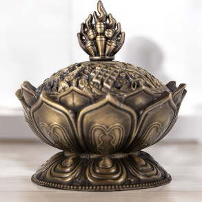 Lotusbloms coneholder i messing