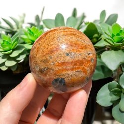 Solsten kugle med apatit