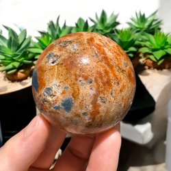 Solsten kugle med apatit