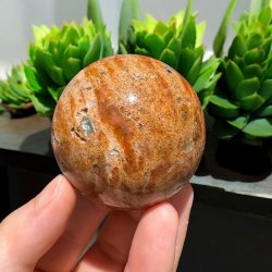 Solsten kugle med apatit