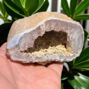 Ametyst geode m. agatb�nd
