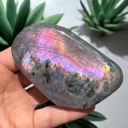 Lilla labradorit freeform