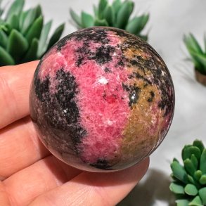 Rhodonit kugle 52mm