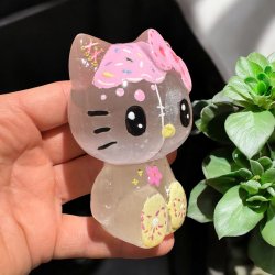 Selenit figur i labubu style