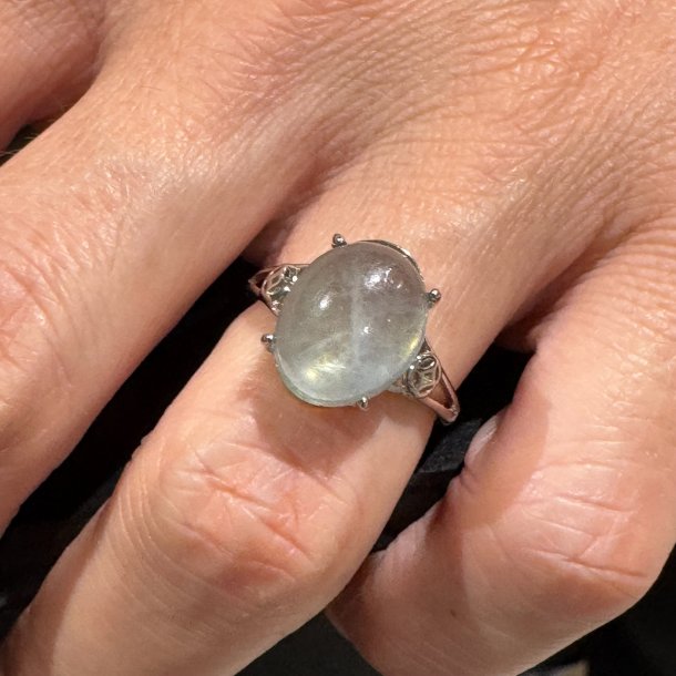 Morganit forslvet fingerring