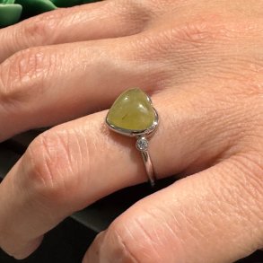 Morganit forslvet fingerring