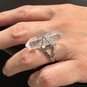 Fingerring med bjergkrystal dt krystal