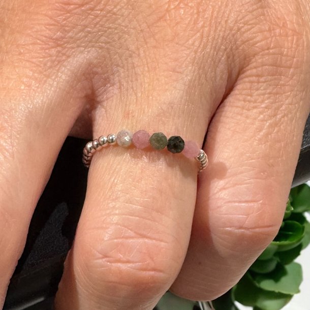 925 Sterling slv ring, med turmalinkugler