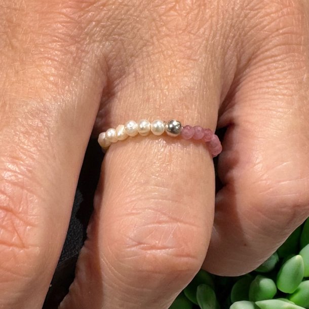 925 Sterling slv ring, med ferskvandsperler og pink turmalin