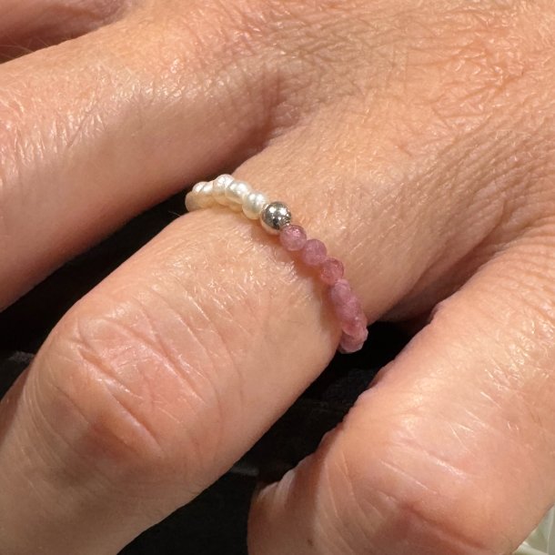 925 Sterling slv ring, med ferskvandsperler og pink turmalin
