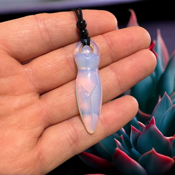 Gudinde vedh�ng med snor Opalit