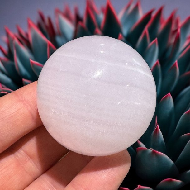 Mangano calcit kugle 49mm