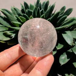 Bjergkrystal kugle 51mm