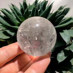 Bjergkrystal kugle 51mm