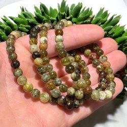 Grn granat armbnd 6mm