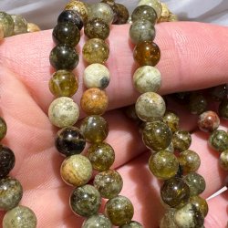Grn granat armbnd 6mm