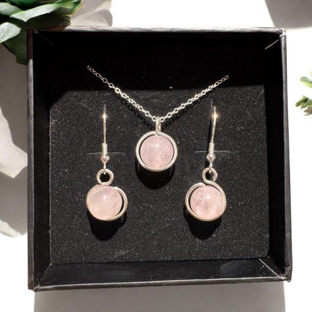 Rosenkvarts smykkest hndlavet