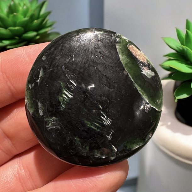 Nephrite jade flad jumbo