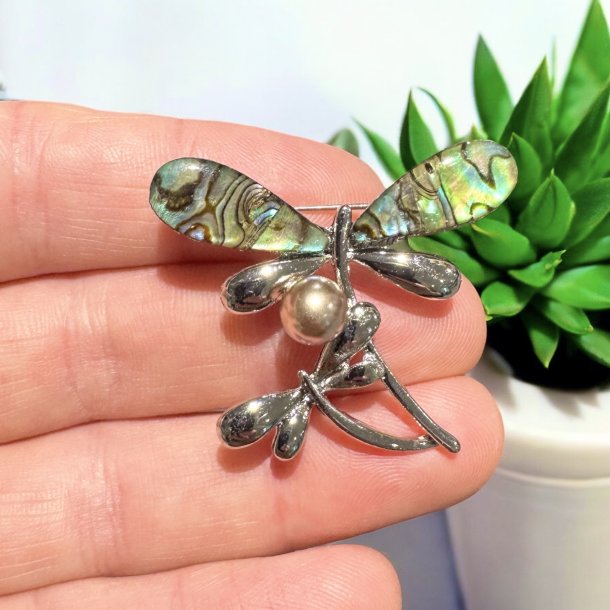 Guldsmed broche med pauaskal