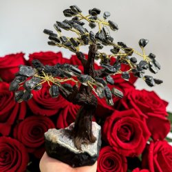 Bonsai tr� af ametyst og sort turmalin