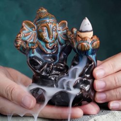Keramisk Ganesha backflow-r�gelsesbr�nder