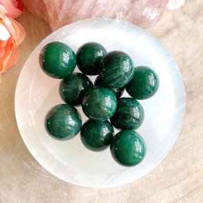 Grn jordbrkvarts kugle ca 20mm