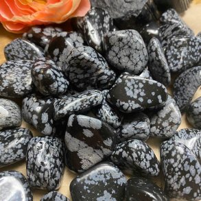 Snefnug obsidian lommesten