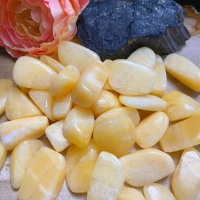 Orange calcit lommesten