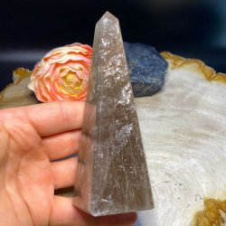 Rgkvarts pyramide 140mm