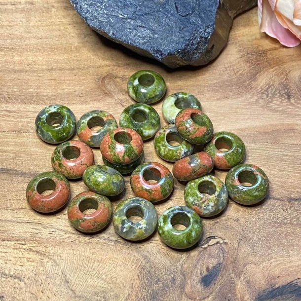 Kugler i div krystaller