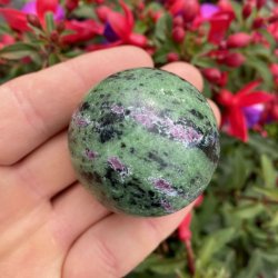 Rubin i fuchsit kugle