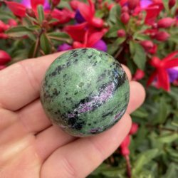 Rubin i fuchsit kugle