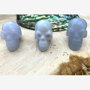 Bl Chalcedon skull