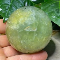 Prehnit kugle 67mm