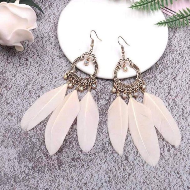 Bohemian fjer �reringe