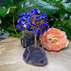 Lapis lazuli krystaltr med fluorit bund