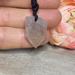 Guld Rutilkvarts vedhng med flettet snor