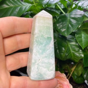 Caribisk calcit t�rn 85mm