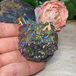 Groot figur i aurabelagt Hvid jade.