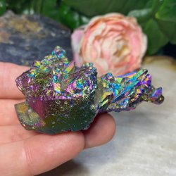 Groot figur i aurabelagt Hvid jade.