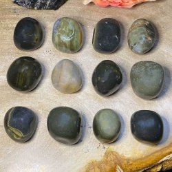 Polychrome jaspis lommesten