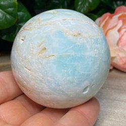 Caribisk calcit kugle 64mm