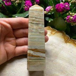 Stribet onyx obelisk